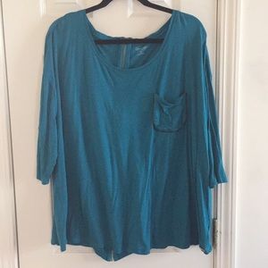3/4 length sleeves with front pocket